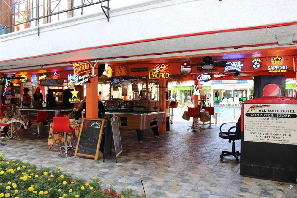 Tradewinds Hotel LAX Airport gallery photo in Inglewood, CA — image 18