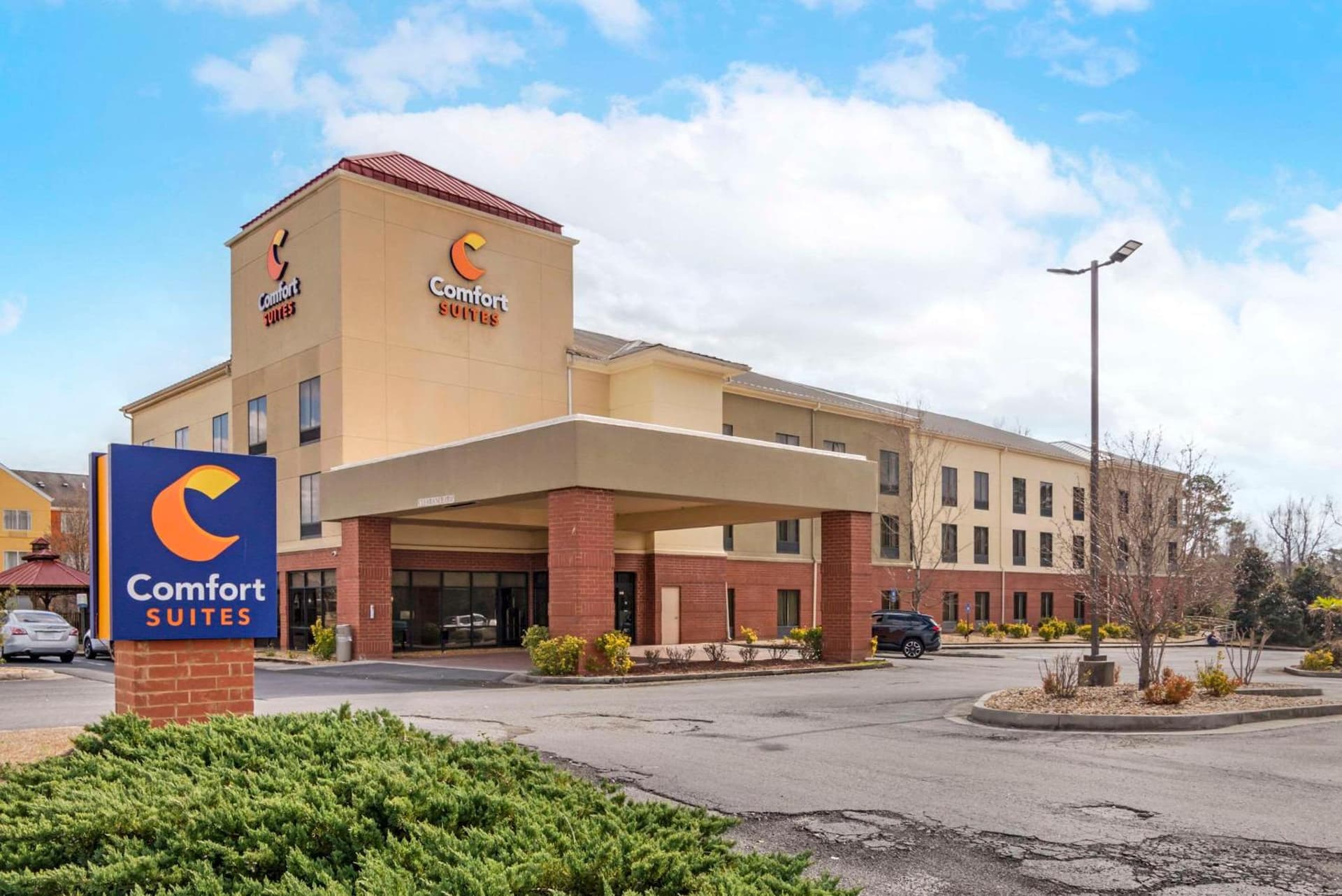 Comfort Suites Macon Northwest interior in Macon, GA — gallery photo 2