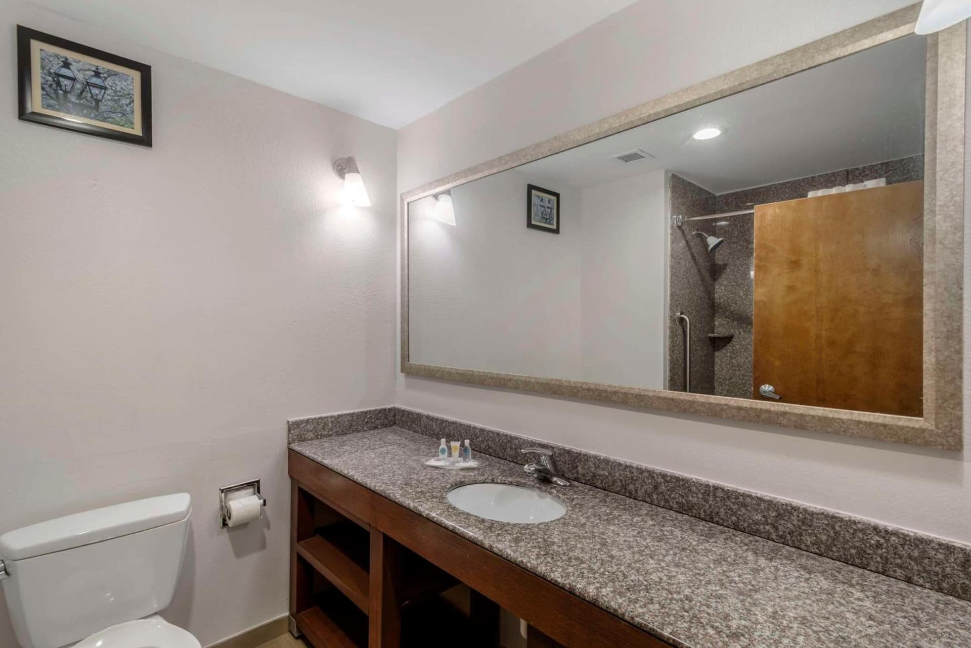 Comfort Suites Macon Northwest gallery photo in Macon, GA — image 41