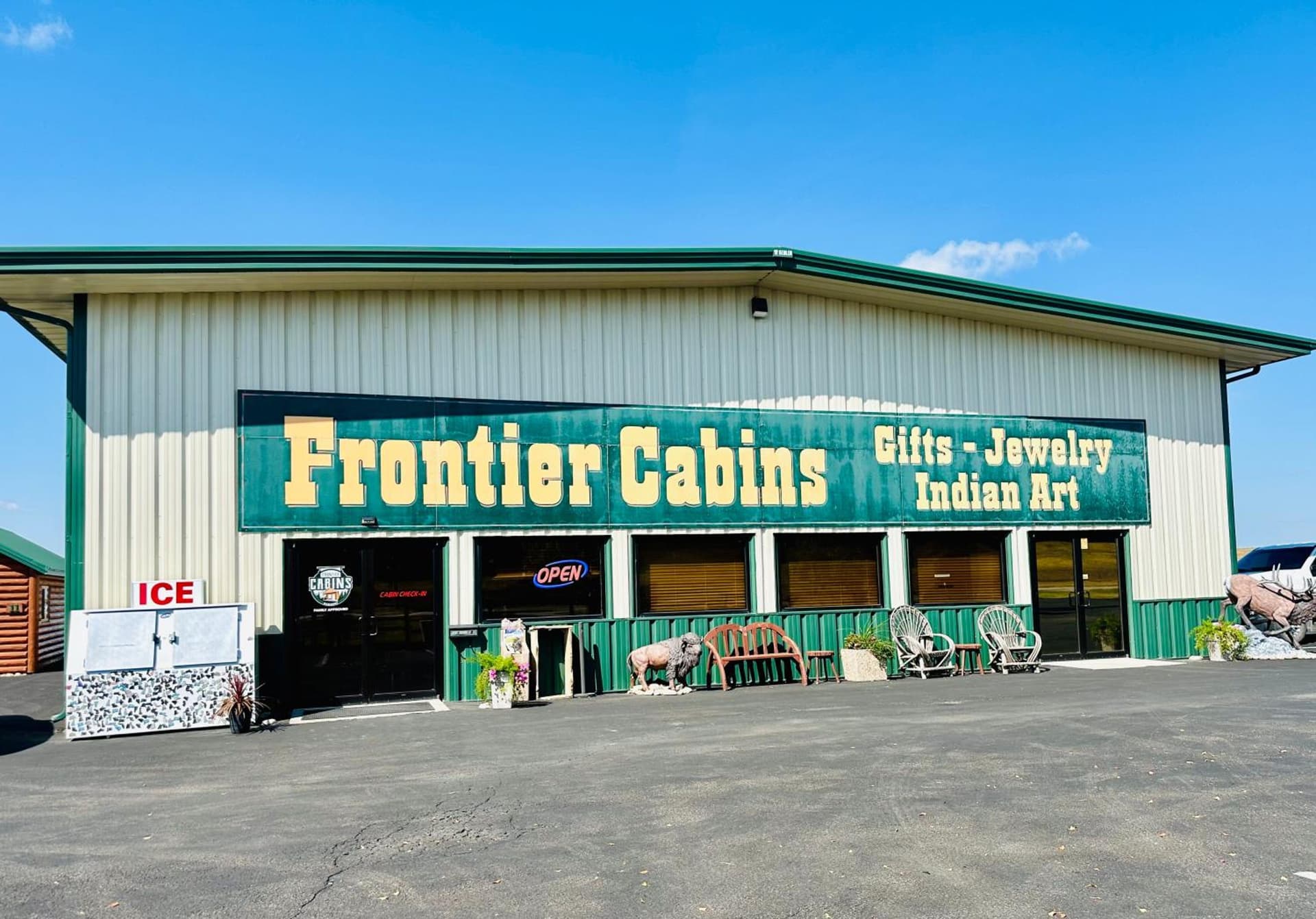 Badlands Frontier Cabins interior in Wall, SD — gallery photo 2