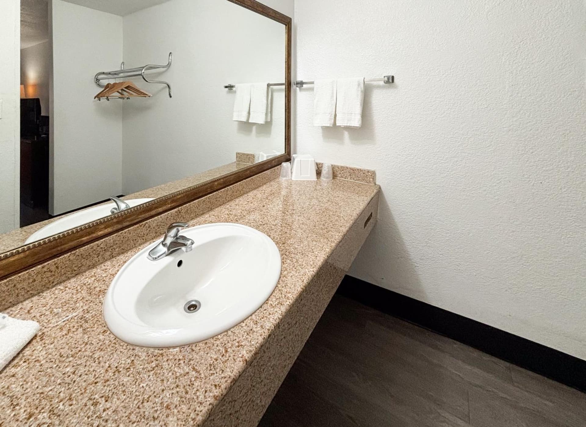 Motel 6 Mesa, AZ - Downtown gallery photo in Mesa, AZ — image 4
