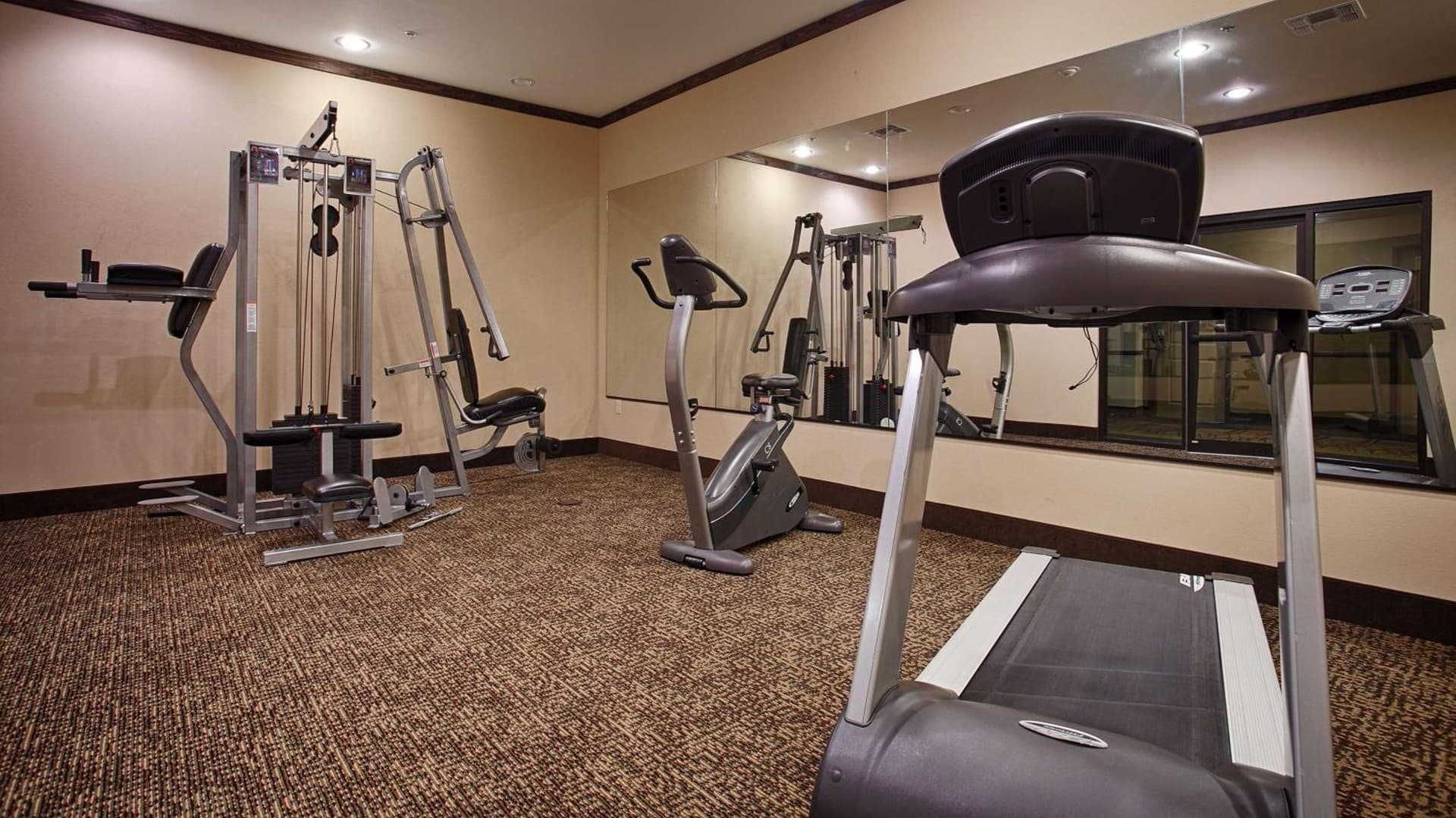 Best Western Plus Emory at Lake Fork Inn & Suites gallery photo in Emory, TX — image 28