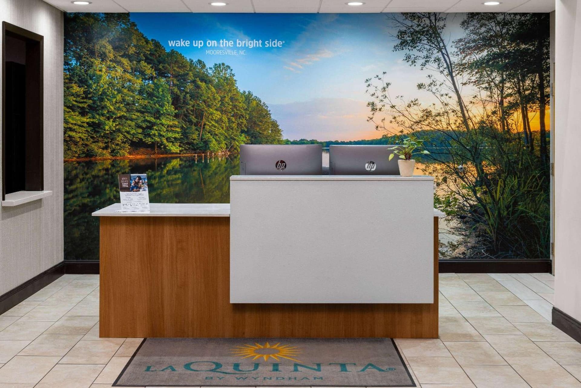La Quinta Inn & Suites by Wyndham Mooresville gallery photo in Mooresville, NC — image 6