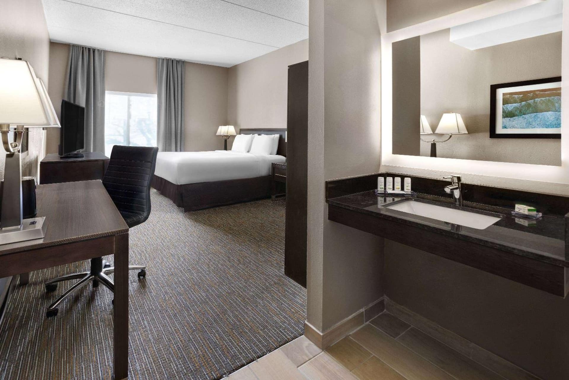 La Quinta Inn & Suites by Wyndham Mooresville gallery photo in Mooresville, NC — image 9