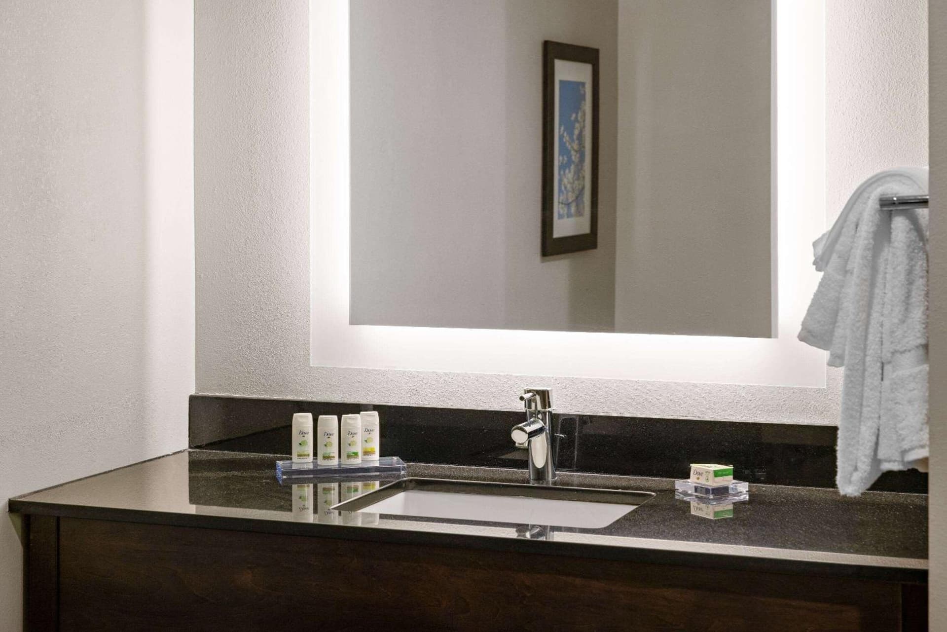 La Quinta Inn & Suites by Wyndham Mooresville gallery photo in Mooresville, NC — image 8