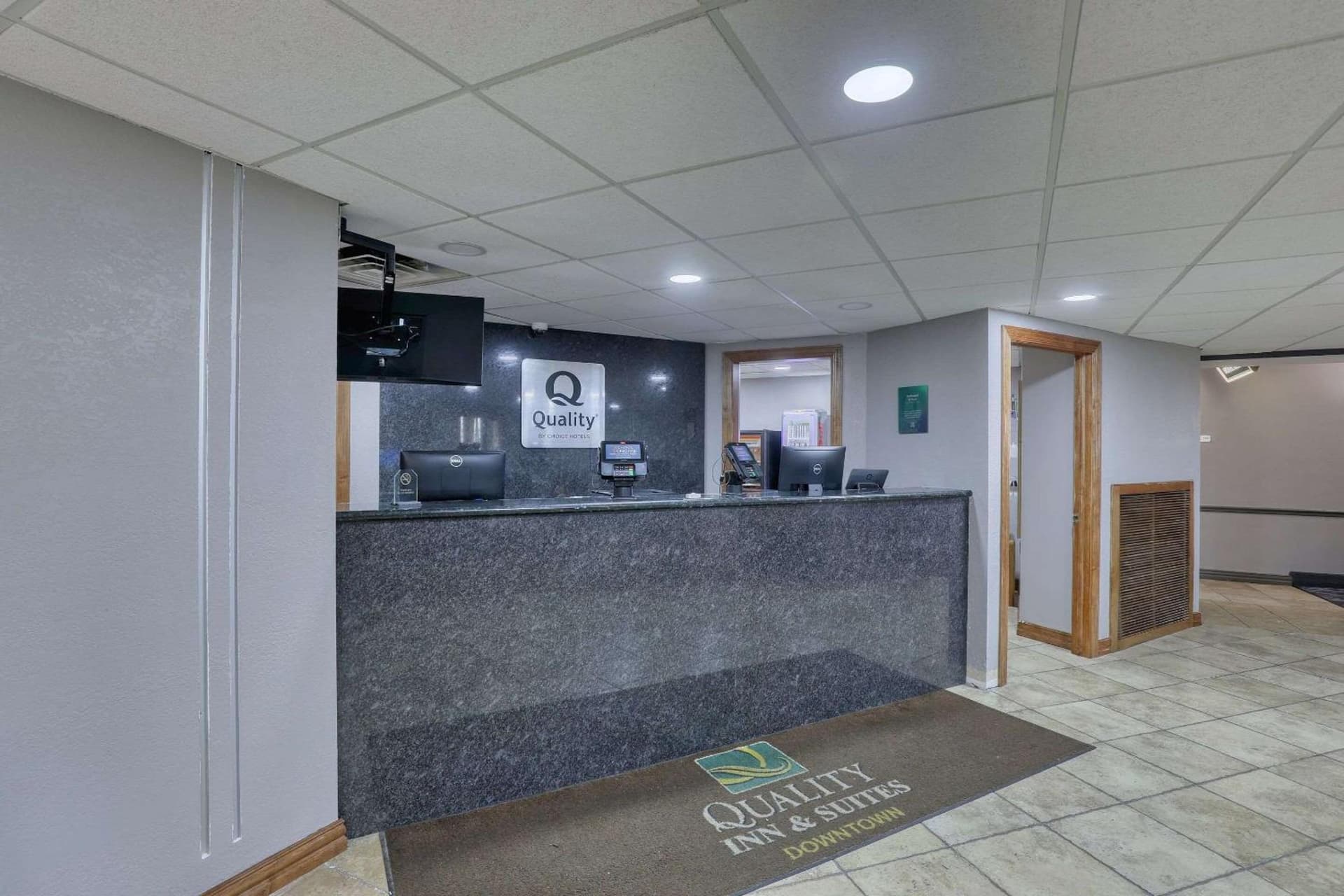 Quality Inn & Suites Green Bay Downtown gallery photo in Green Bay, WI — image 89