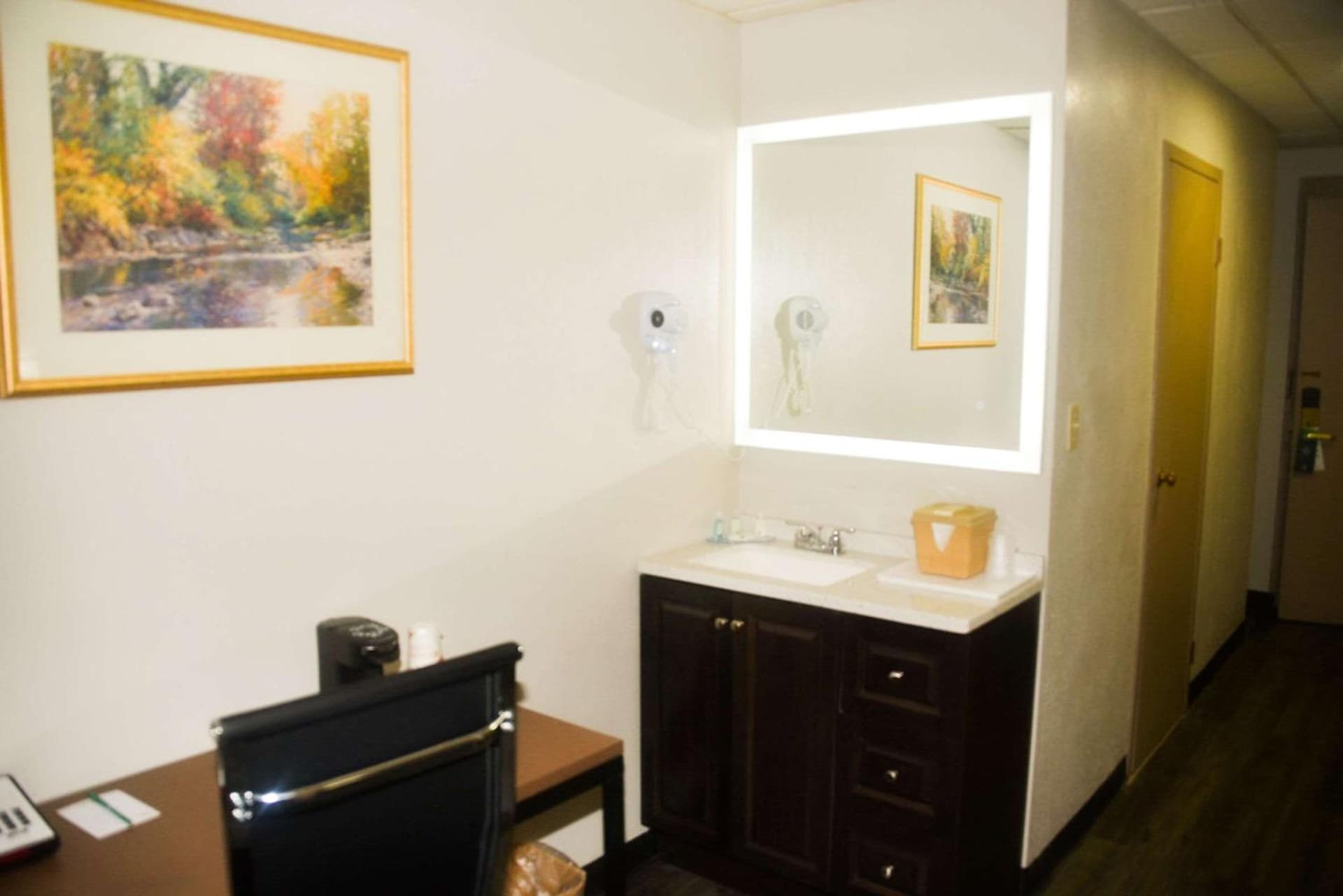 Quality Inn & Suites Green Bay Downtown gallery photo in Green Bay, WI — image 22