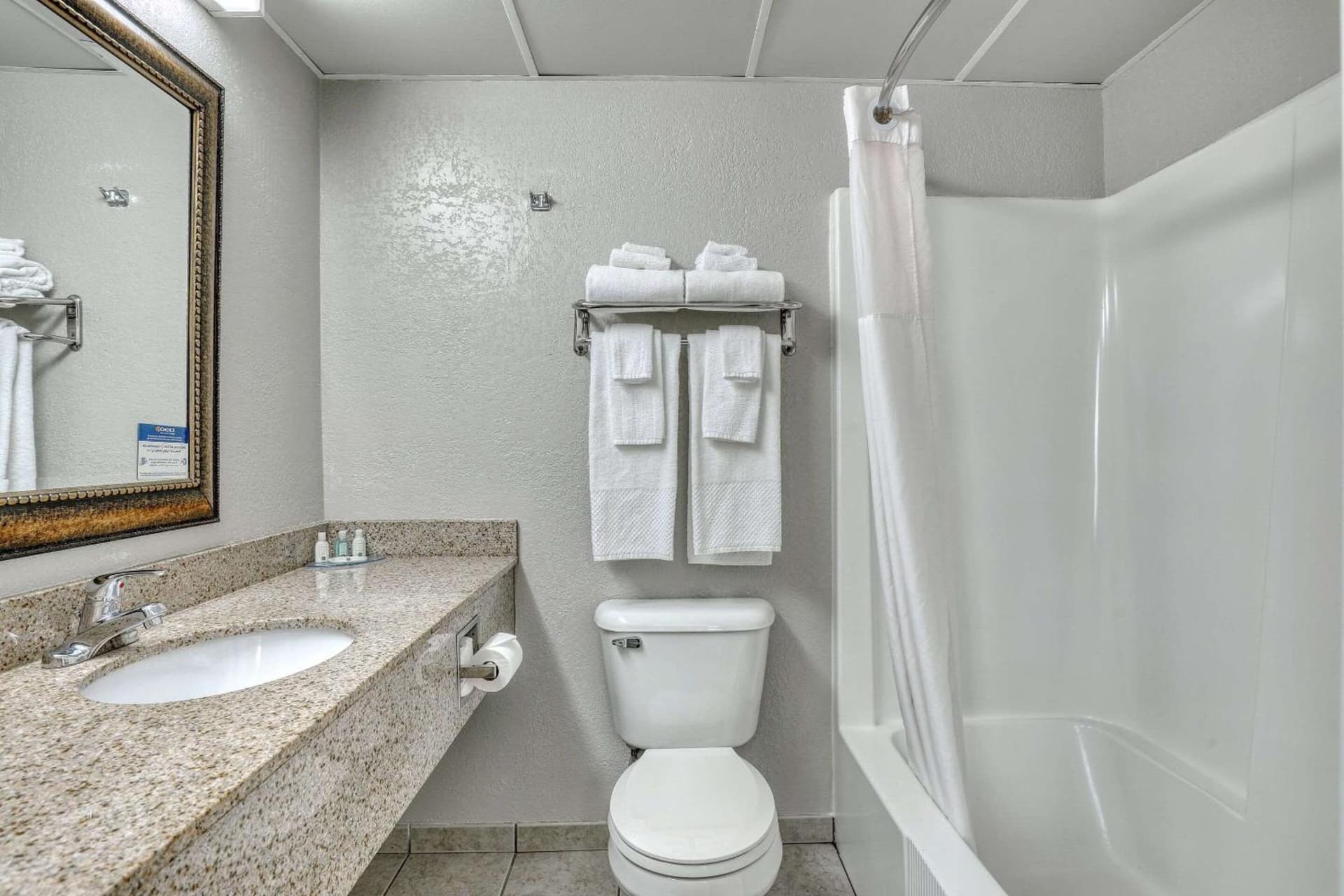 Quality Inn & Suites Green Bay Downtown gallery photo in Green Bay, WI — image 75