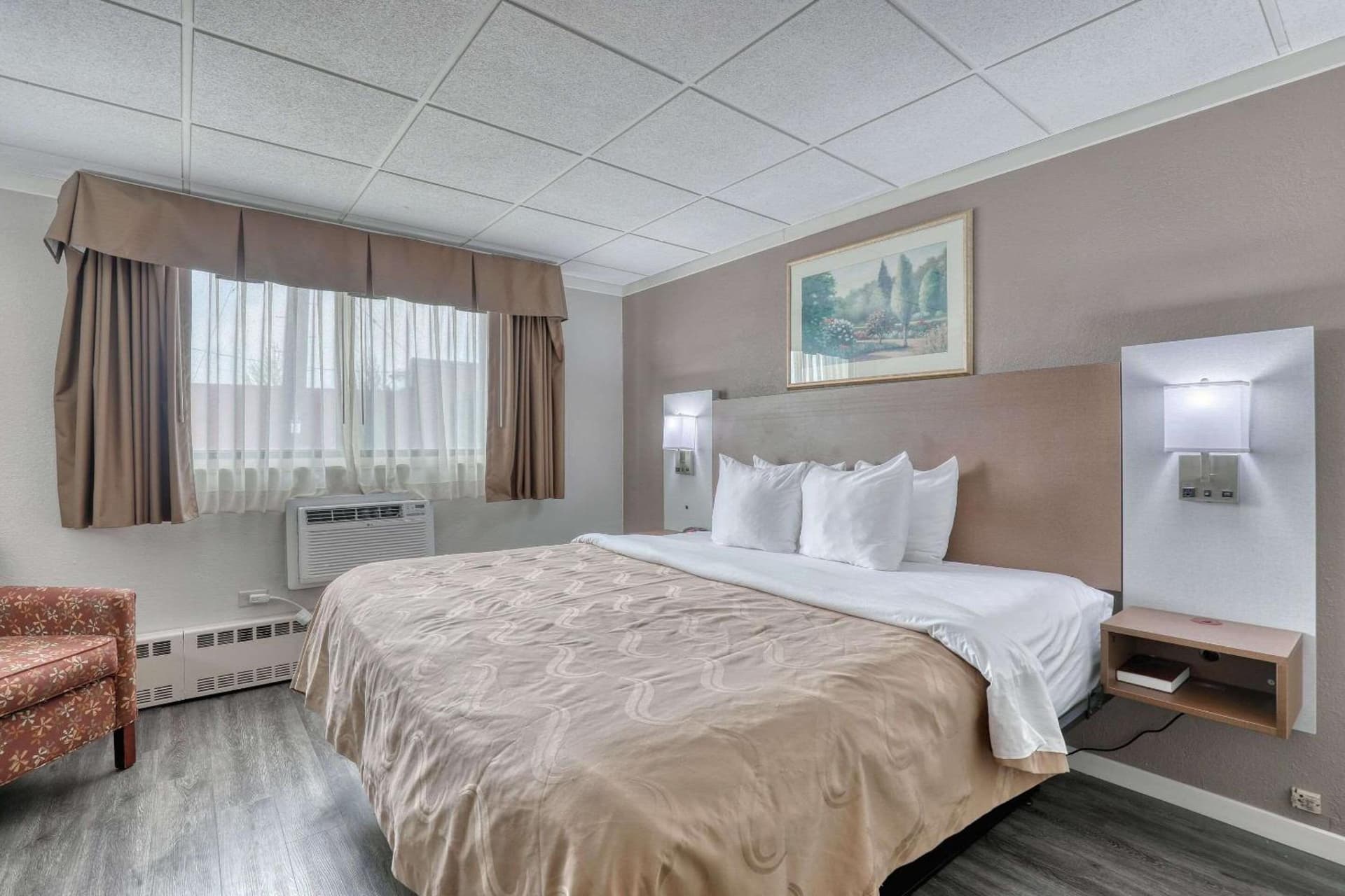 Quality Inn & Suites Green Bay Downtown gallery photo in Green Bay, WI — image 42