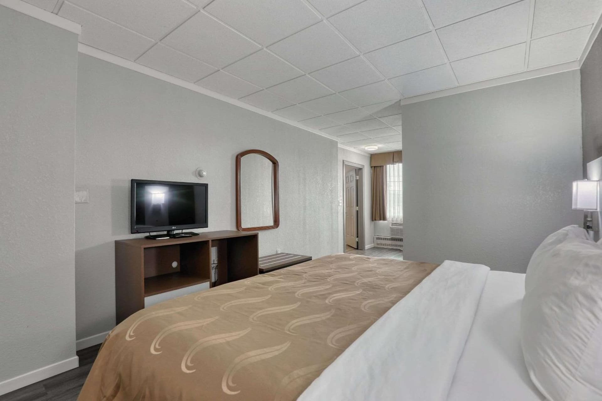 Quality Inn & Suites Green Bay Downtown gallery photo in Green Bay, WI — image 61