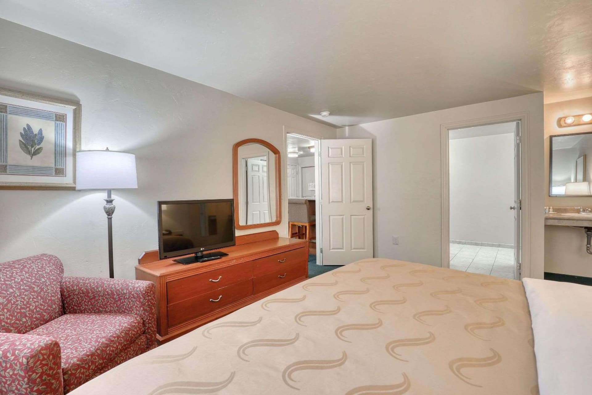 Quality Inn & Suites Green Bay Downtown gallery photo in Green Bay, WI — image 93
