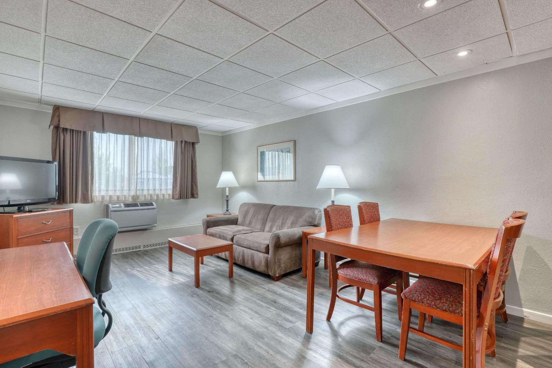 Quality Inn & Suites Green Bay Downtown gallery photo in Green Bay, WI — image 78