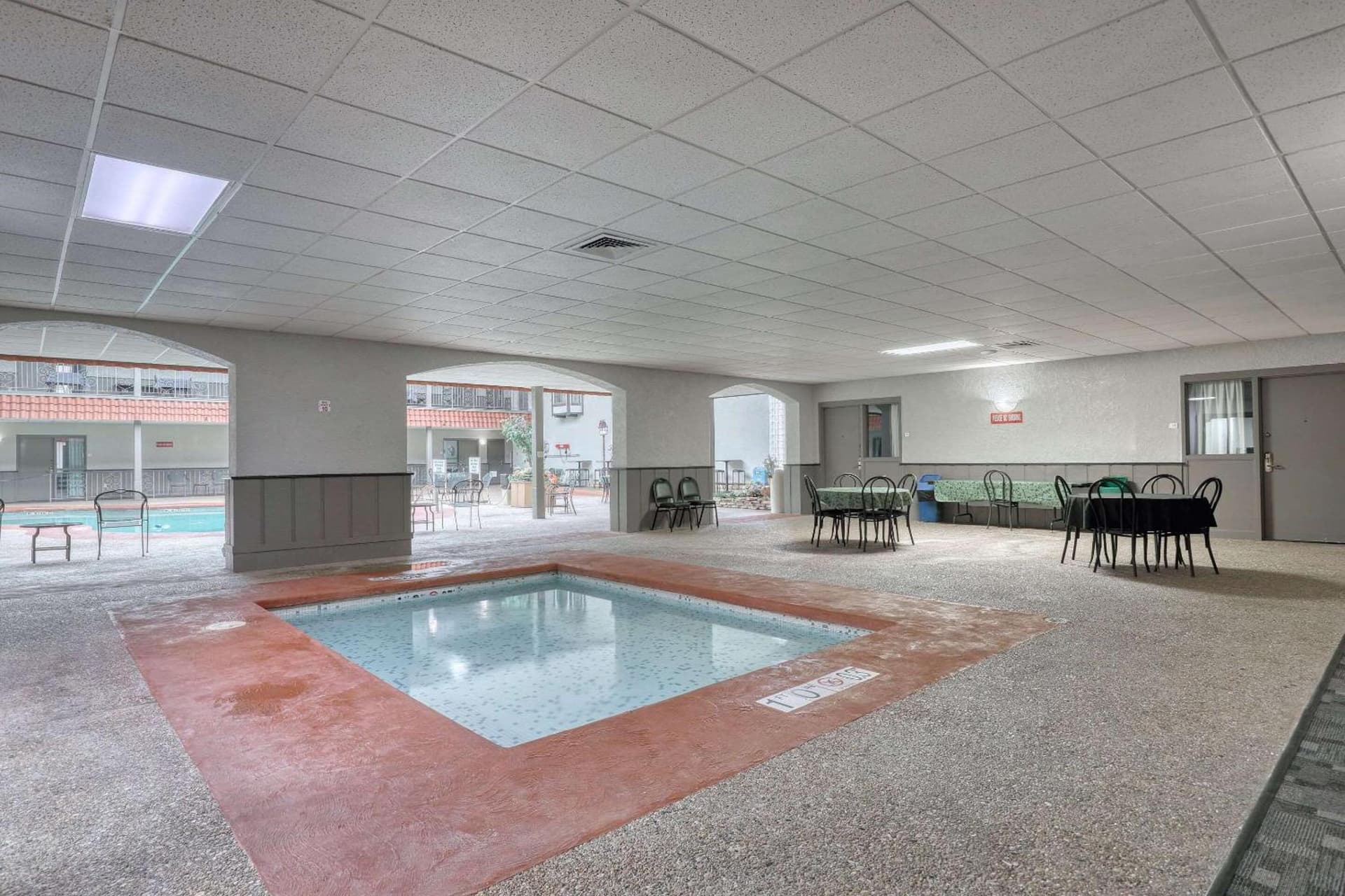 Quality Inn & Suites Green Bay Downtown gallery photo in Green Bay, WI — image 87