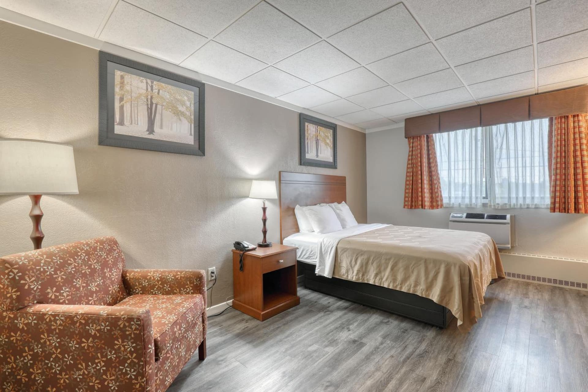 Quality Inn & Suites Green Bay Downtown gallery photo in Green Bay, WI — image 56