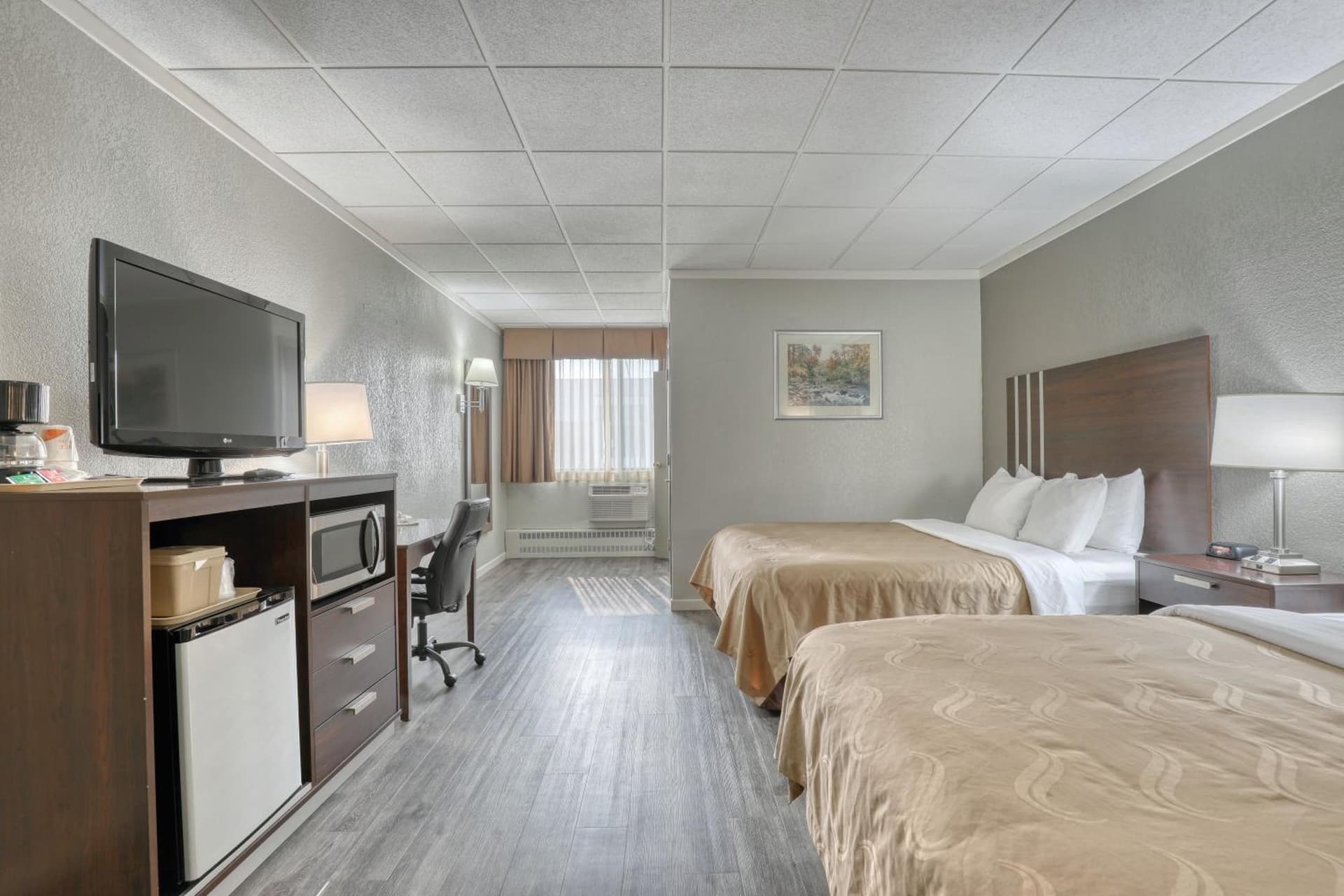Quality Inn & Suites Green Bay Downtown gallery photo in Green Bay, WI — image 16