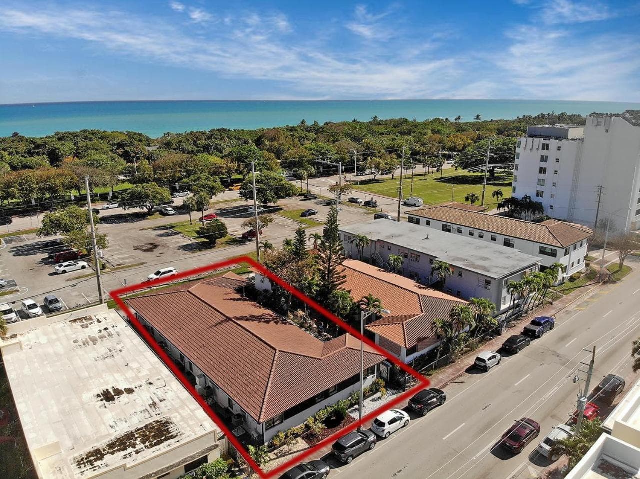 Los Patios Home Suites property views in Miami Beach, FL — gallery photo 3
