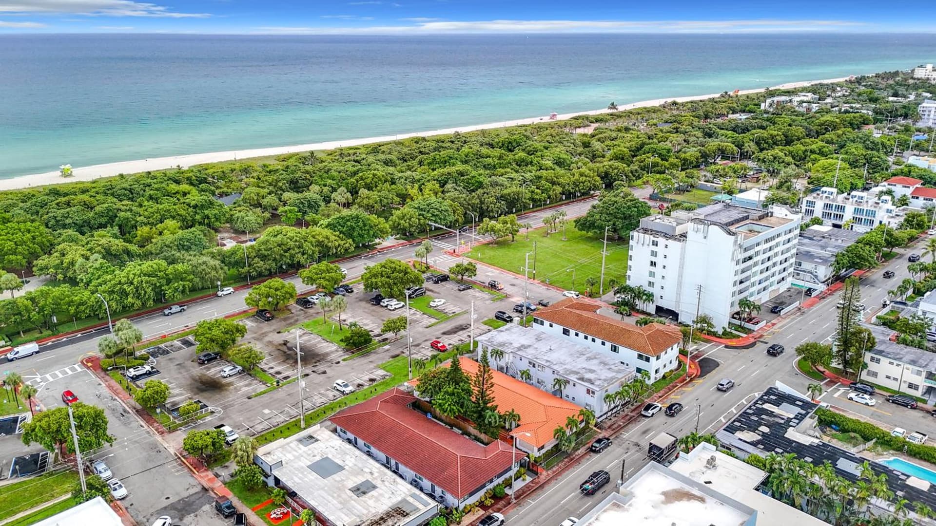 Los Patios Home Suites interior in Miami Beach, FL — gallery photo 2