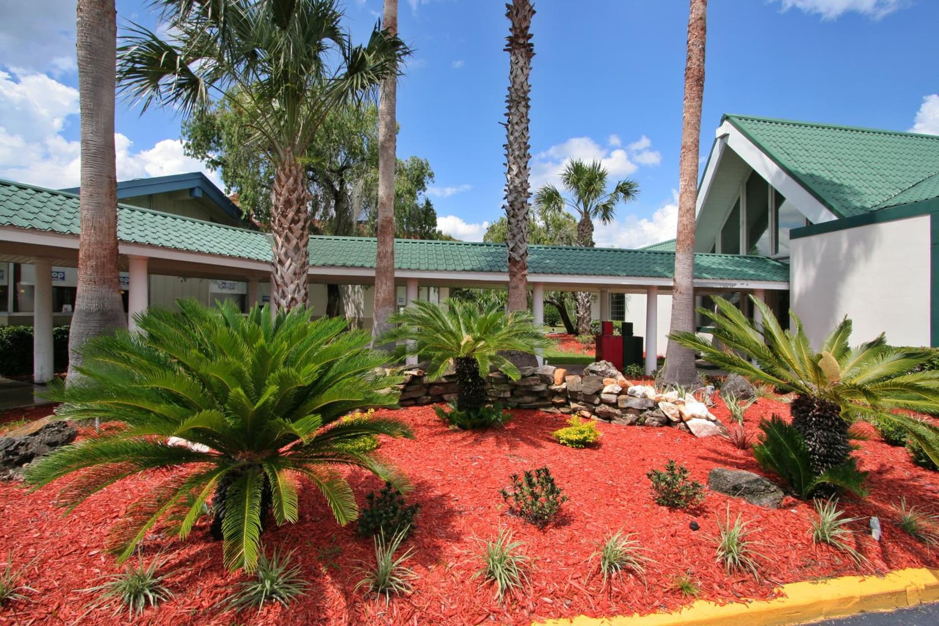 Travelodge by Wyndham Lakeland gallery photo in Lakeland, FL — image 15