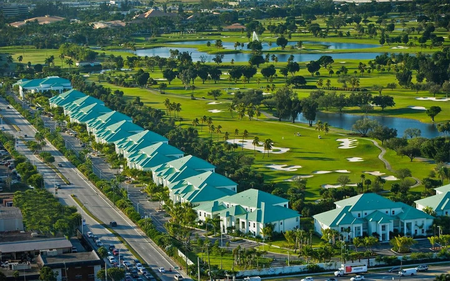 Doral Pool 1107 by Wave Properties featured exterior or lobby in Miami, FL — similar hotel