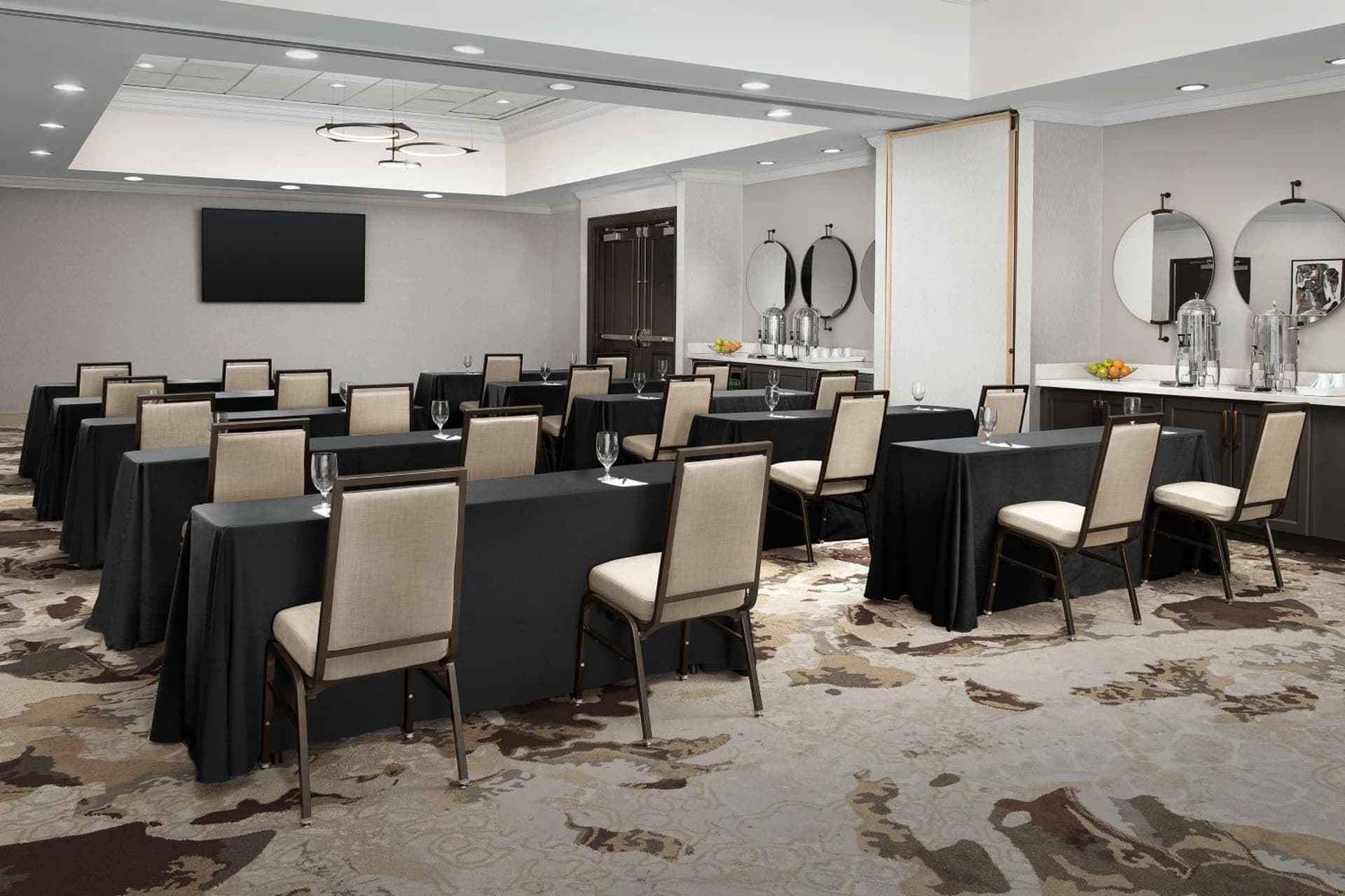 Hilton Phoenix Chandler gallery photo in Chandler, AZ — image 47