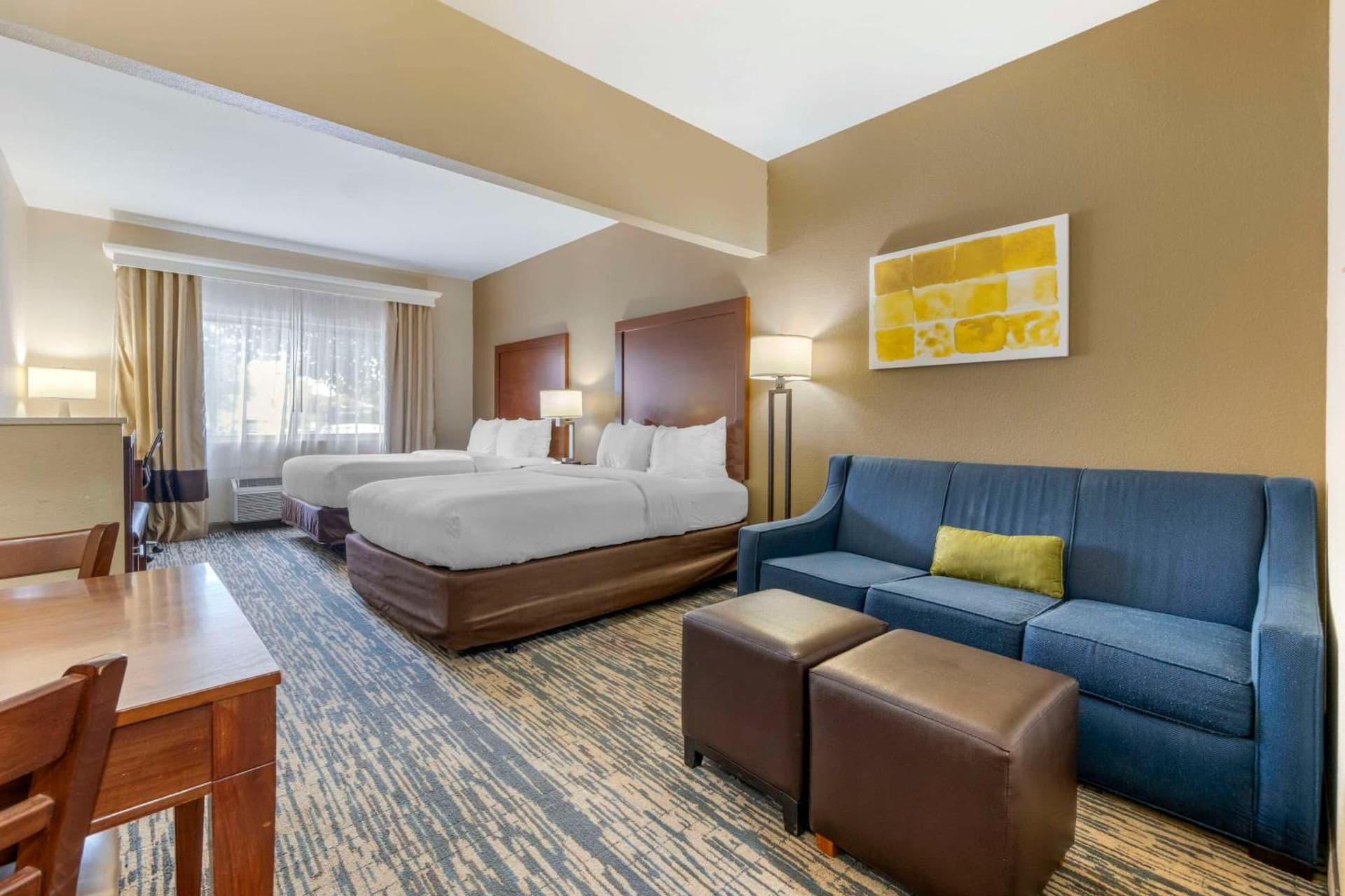 Comfort Suites Keeneland property views in Lexington, KY — gallery photo 3
