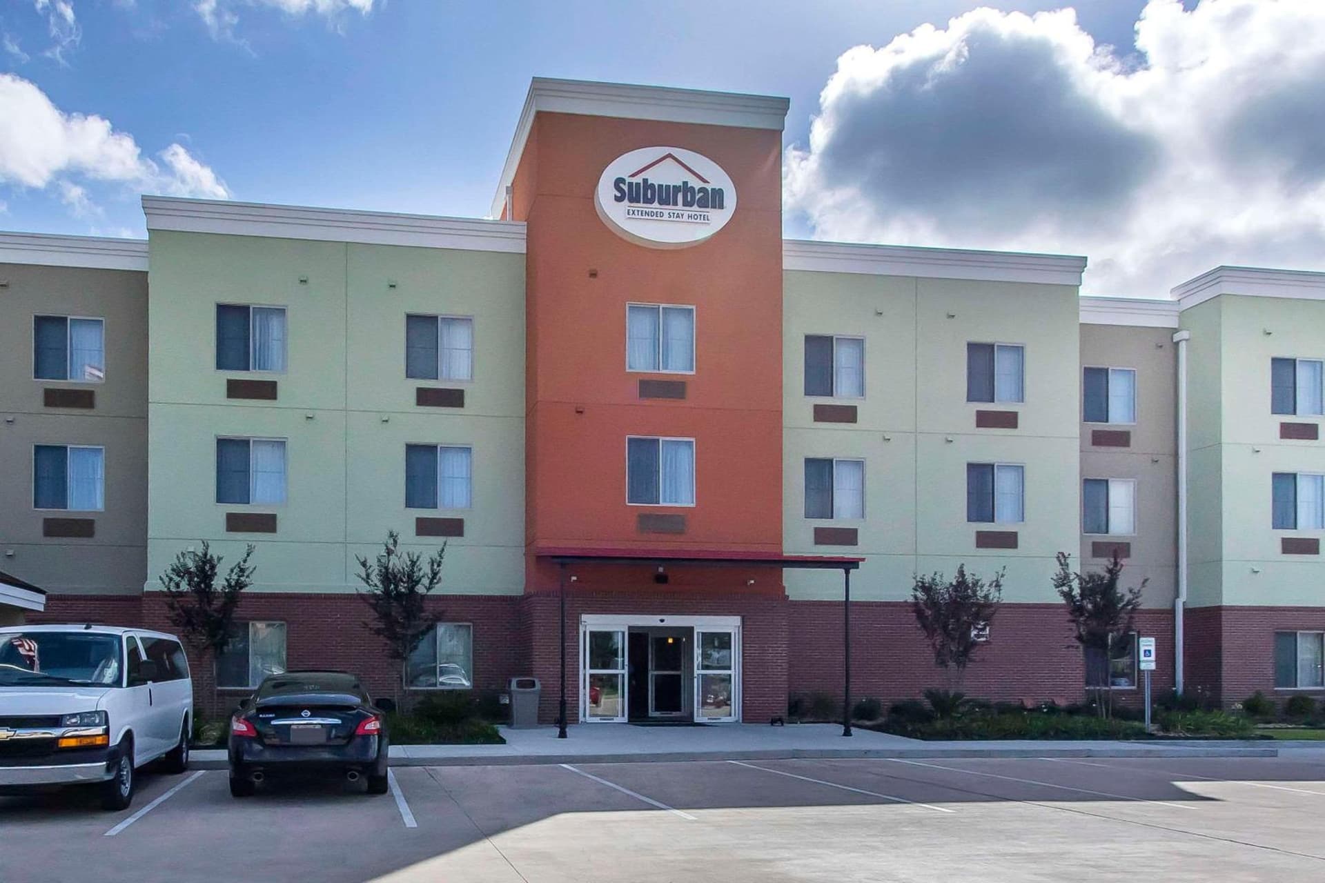 Suburban Studios Donaldsonville - Gonzales featured exterior or lobby in Donaldsonville, LA — similar hotel
