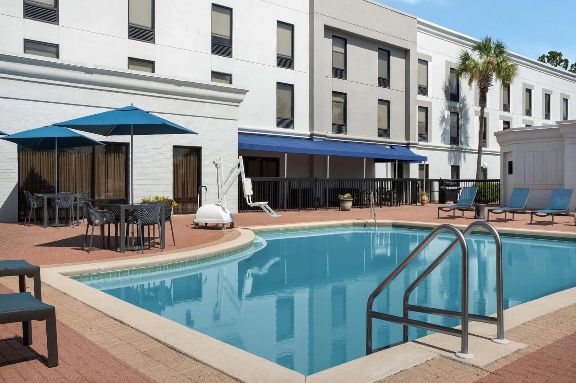 Hampton Inn by Hilton Panama City Beach interior in Panama City Beach, FL — gallery photo 2