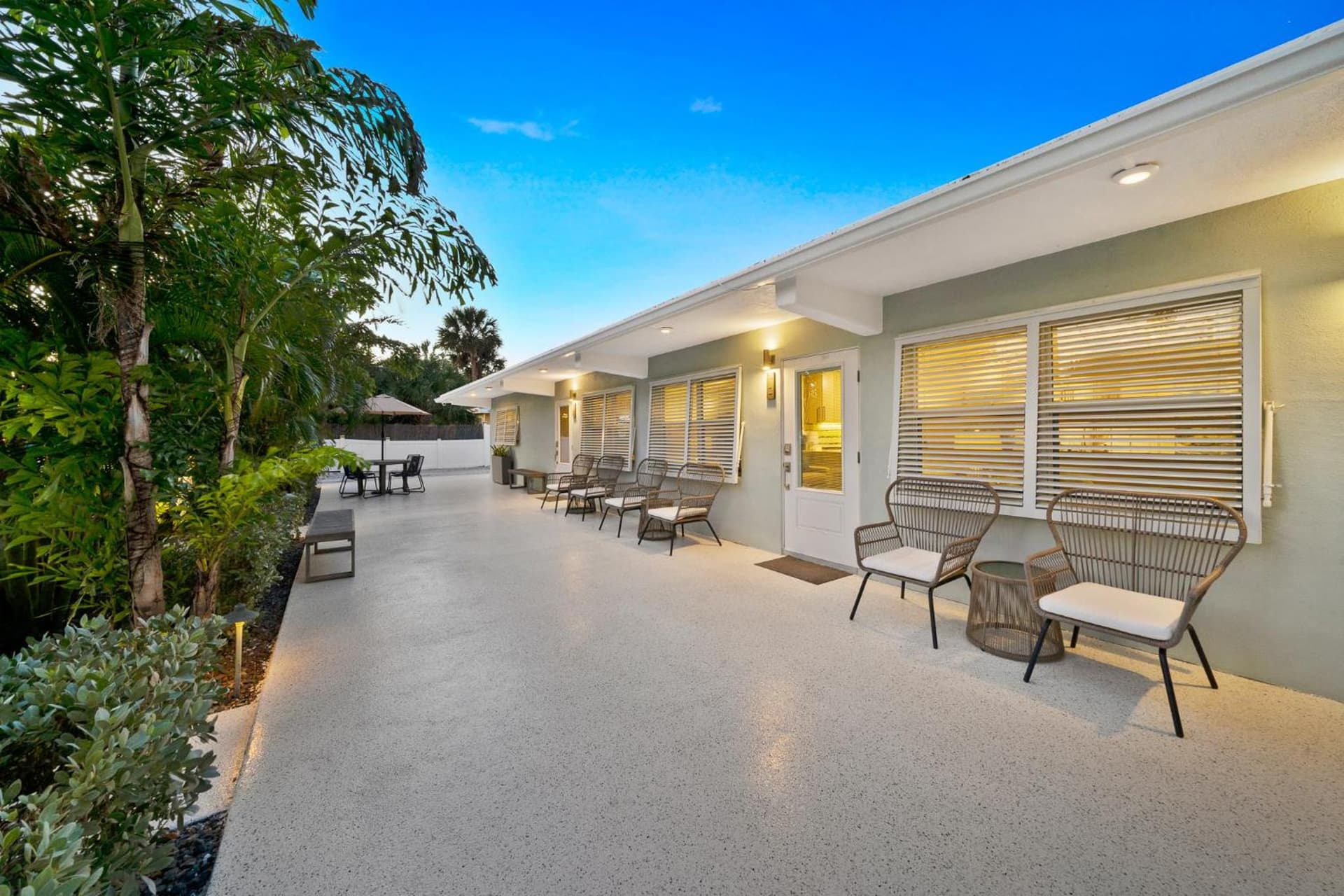 Boutique Vacation Rental Complex at Beach interior in Cocoa Beach, FL — gallery photo 2