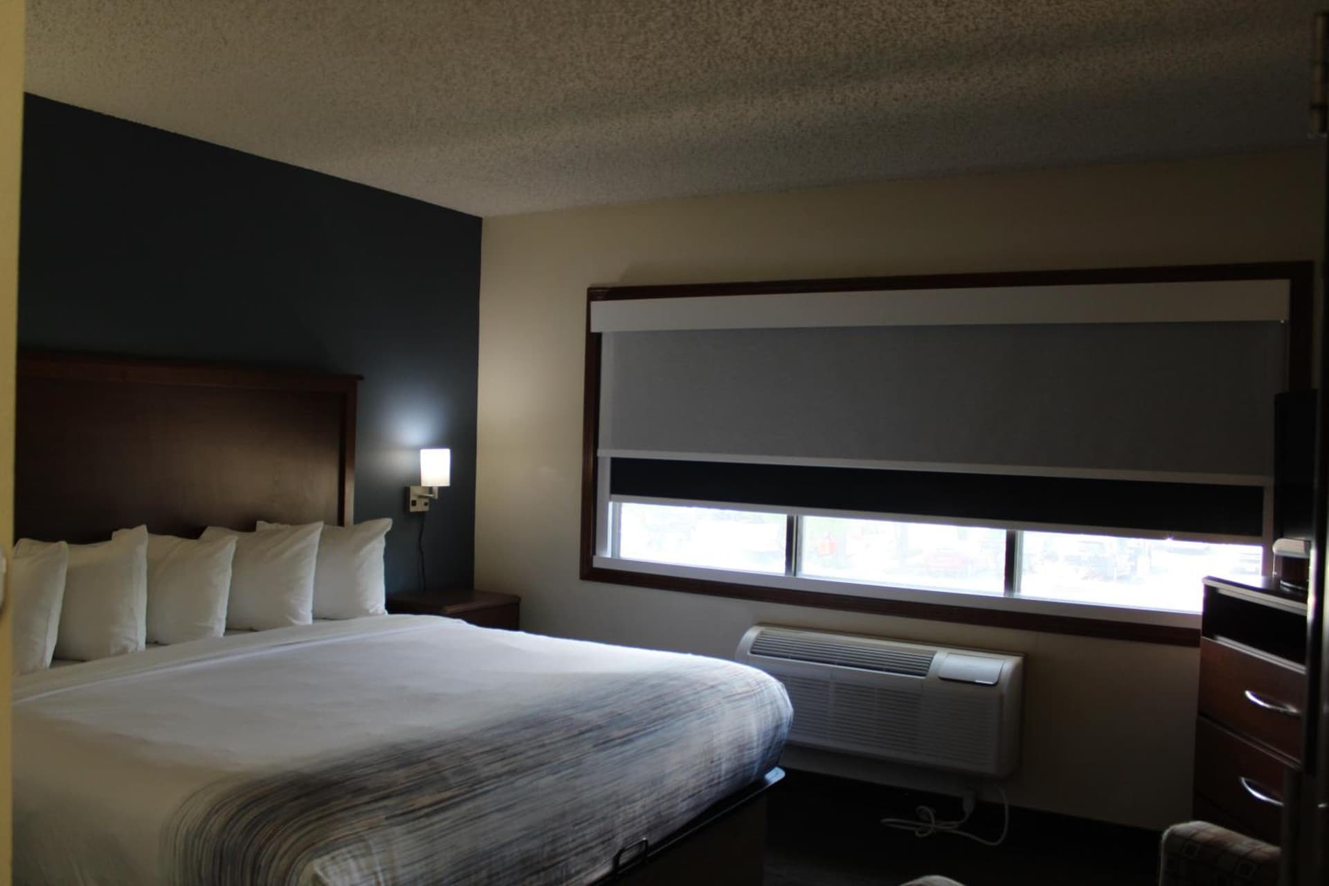 AmericInn by Wyndham Windsor Ft. Collins gallery photo in Fort Collins, CO — image 48