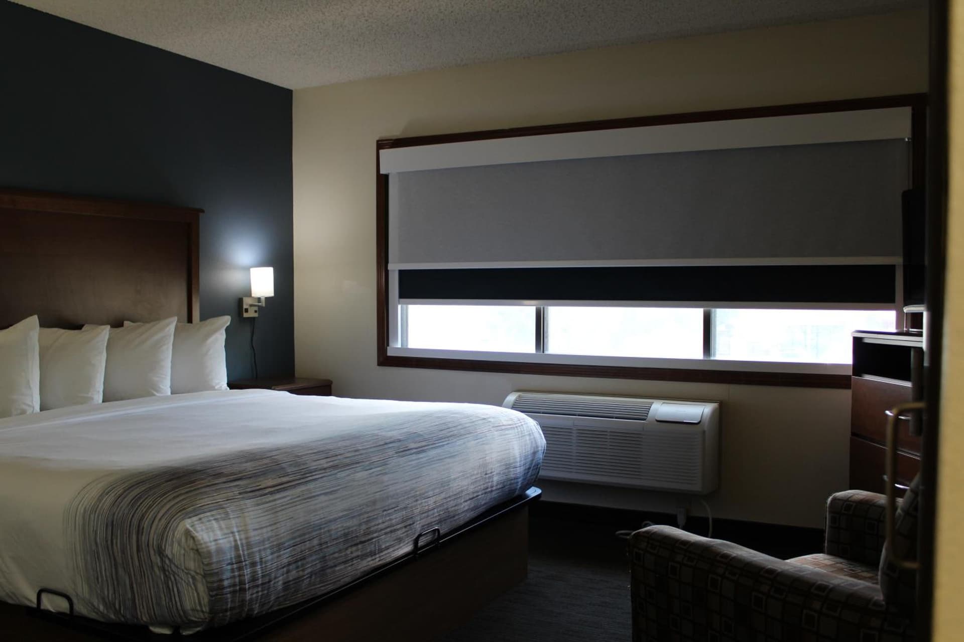 AmericInn by Wyndham Windsor Ft. Collins gallery photo in Fort Collins, CO — image 79