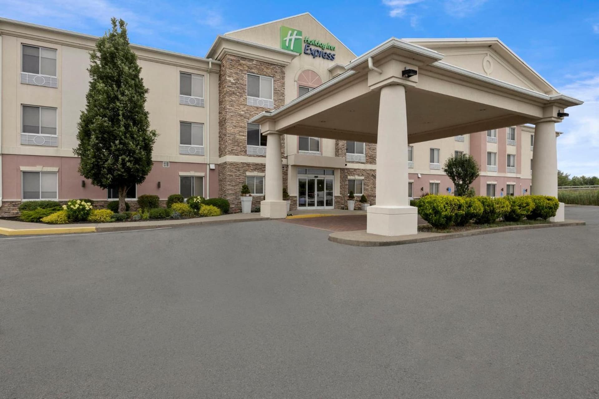 Holiday Inn Express Hotel & Suites West Coxsackie by IHG gallery photo in West Coxsackie, NY — image 22