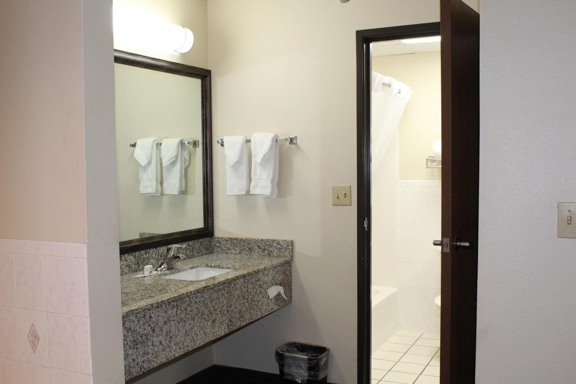 AmericInn by Wyndham Windsor Ft. Collins gallery photo in Fort Collins, CO — image 49