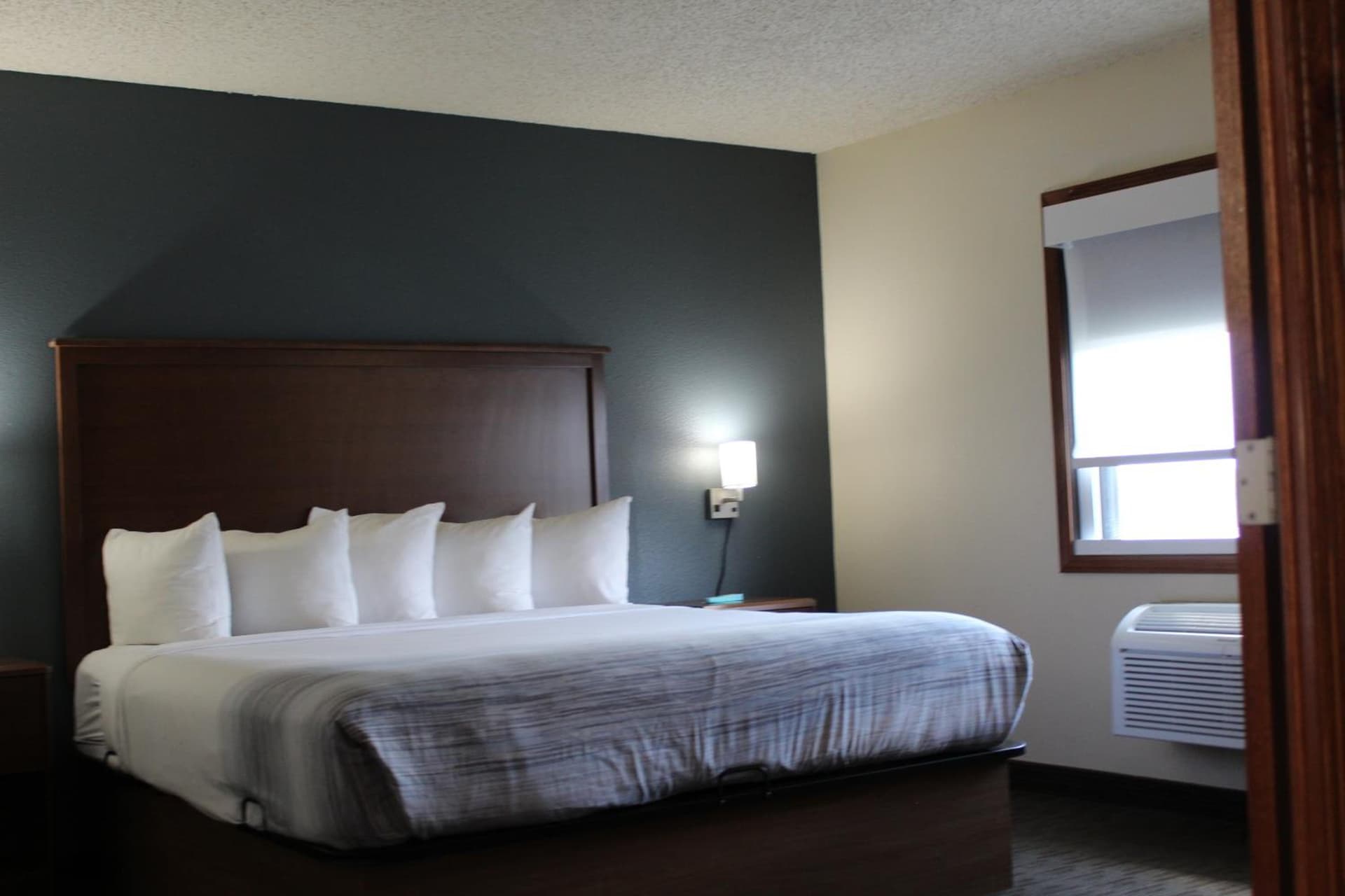 AmericInn by Wyndham Windsor Ft. Collins gallery photo in Fort Collins, CO — image 26