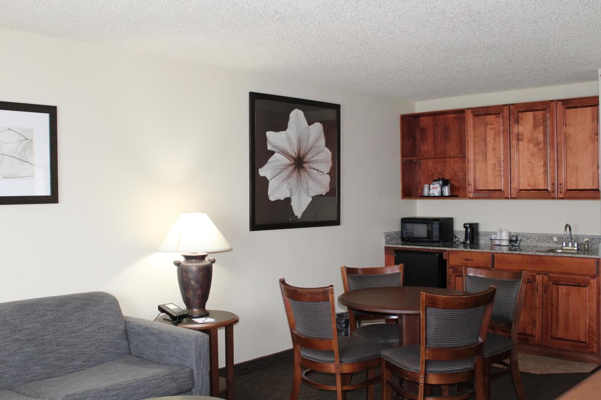 AmericInn by Wyndham Windsor Ft. Collins gallery photo in Fort Collins, CO — image 56