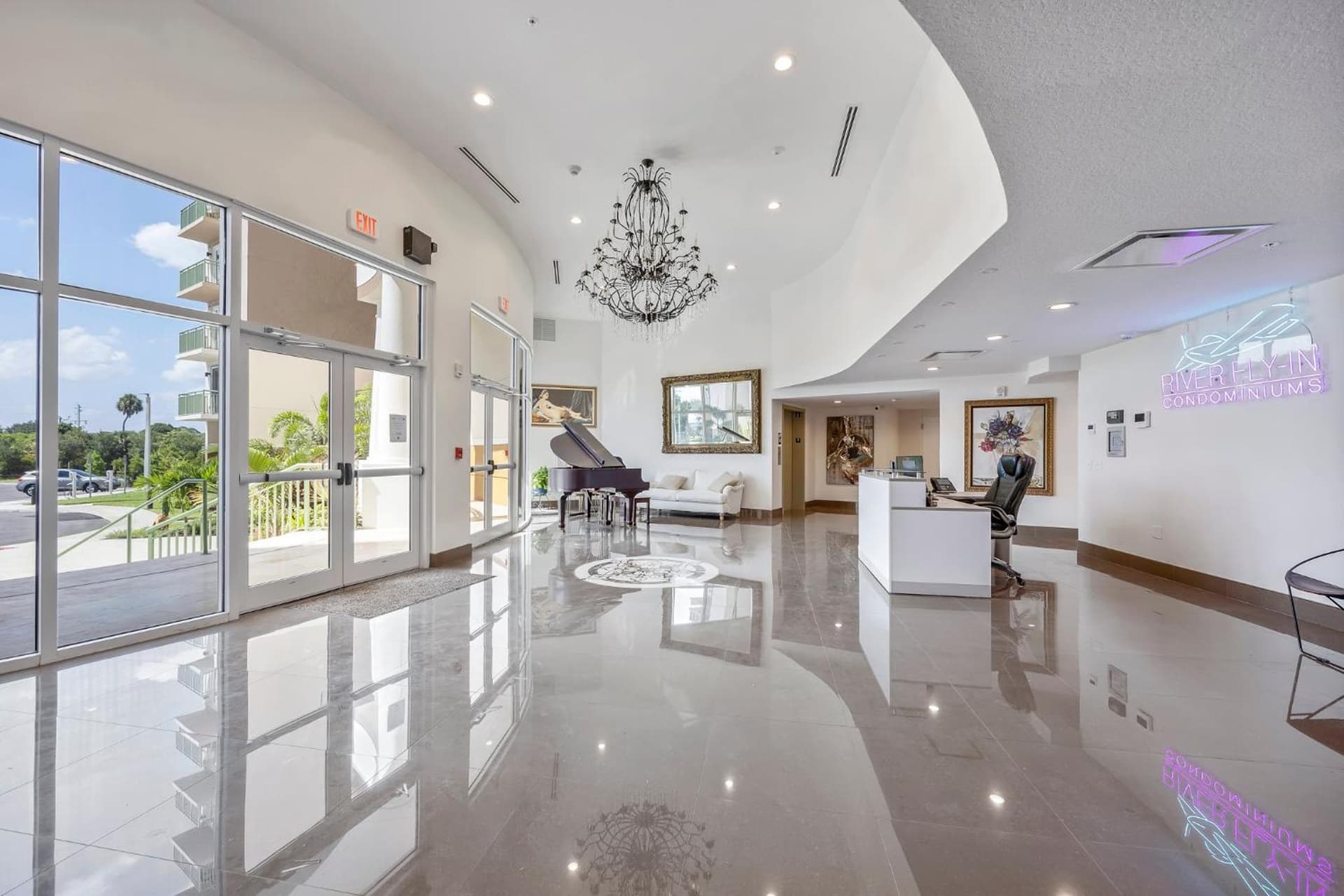River Fly-In interior in Merritt Island, FL — gallery photo 2