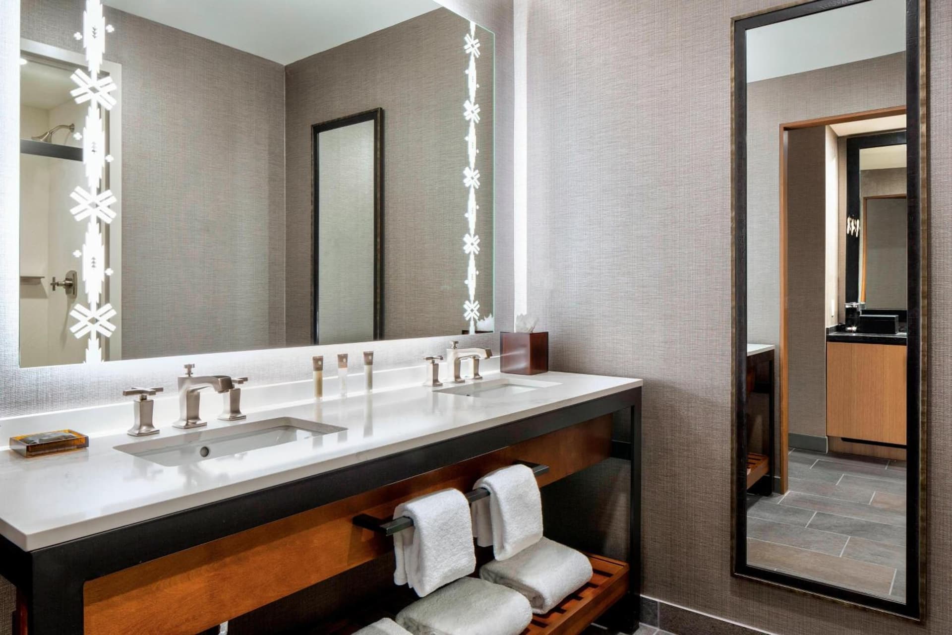 Gaylord Rockies Resort & Convention Center gallery photo in Aurora, CO — image 91