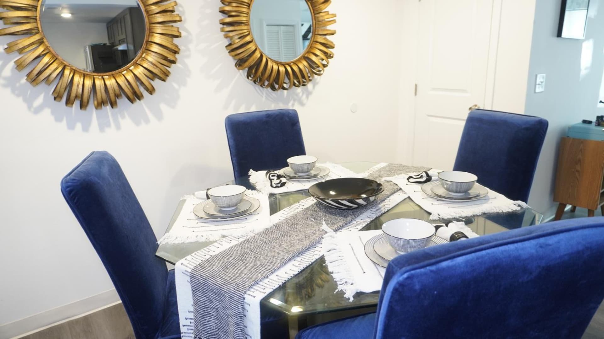 Bliss Nest Suite 10 Mins From ATL Airport featured exterior or lobby in Atlanta, GA — similar hotel