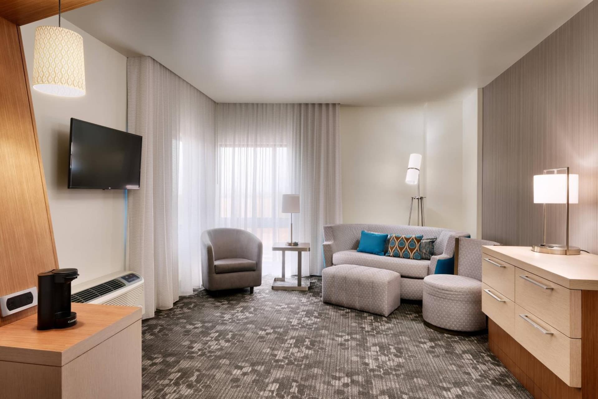 Courtyard Phoenix Mesa Gateway Airport interior in Mesa, AZ — gallery photo 2