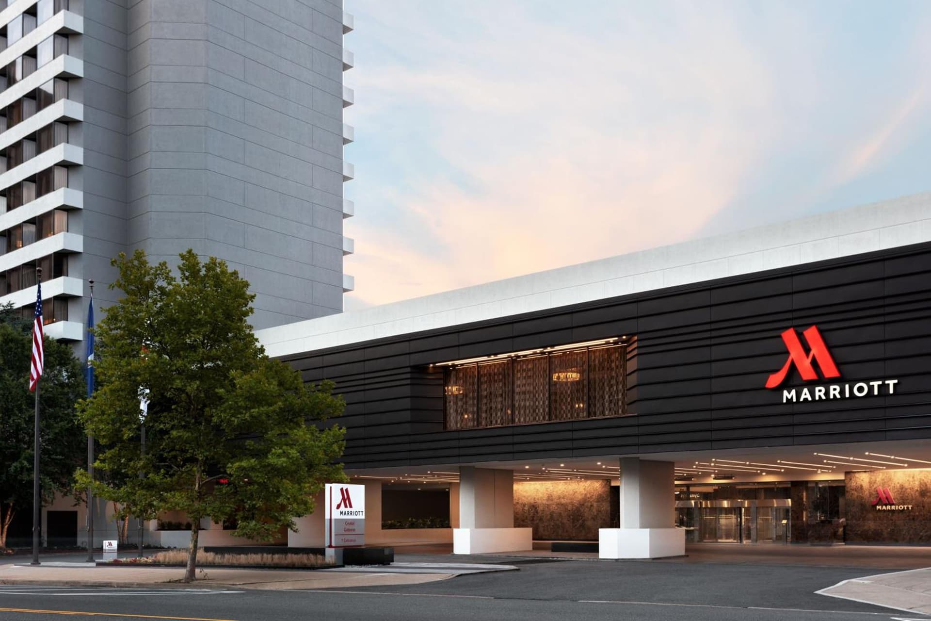 Crystal Gateway Marriott featured exterior or lobby in Arlington, VA — similar hotel