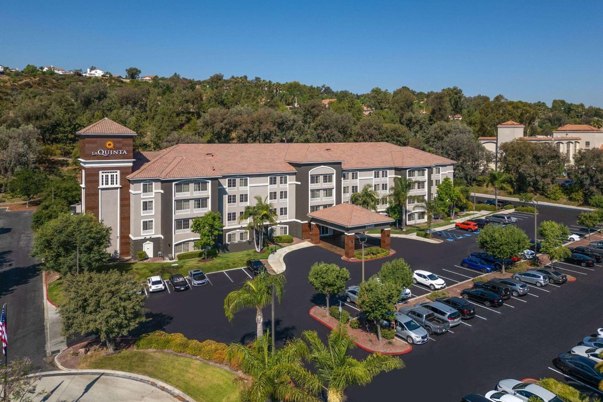 La Quinta by Wyndham Santa Clarita - Valencia interior in Stevenson Ranch, CA — gallery photo 2