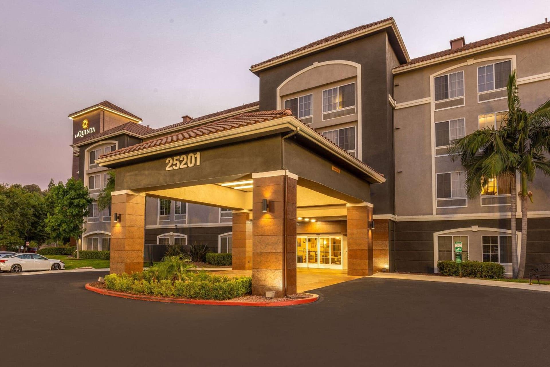 La Quinta by Wyndham Santa Clarita - Valencia gallery photo in Stevenson Ranch, CA — image 8