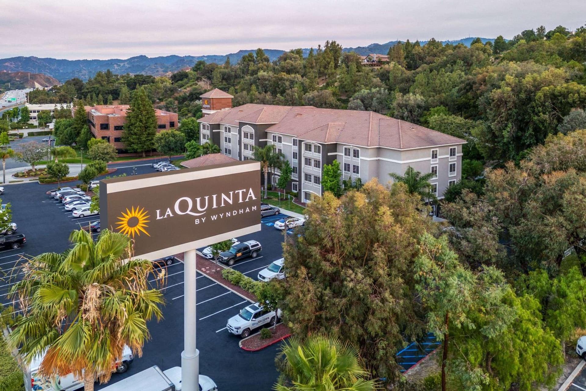La Quinta by Wyndham Santa Clarita - Valencia property views in Stevenson Ranch, CA — gallery photo 3