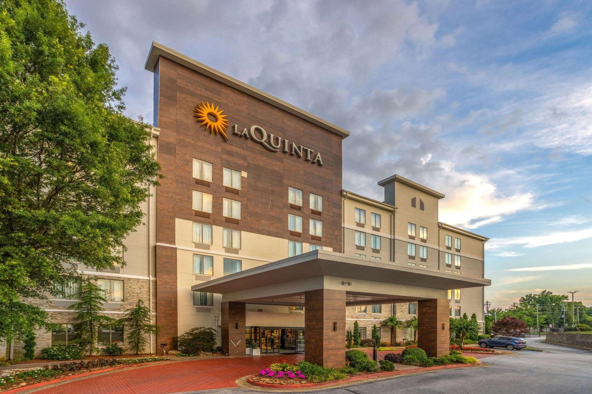 La Quinta by Wyndham Atlanta Airport North property views in Atlanta, GA — gallery photo 3