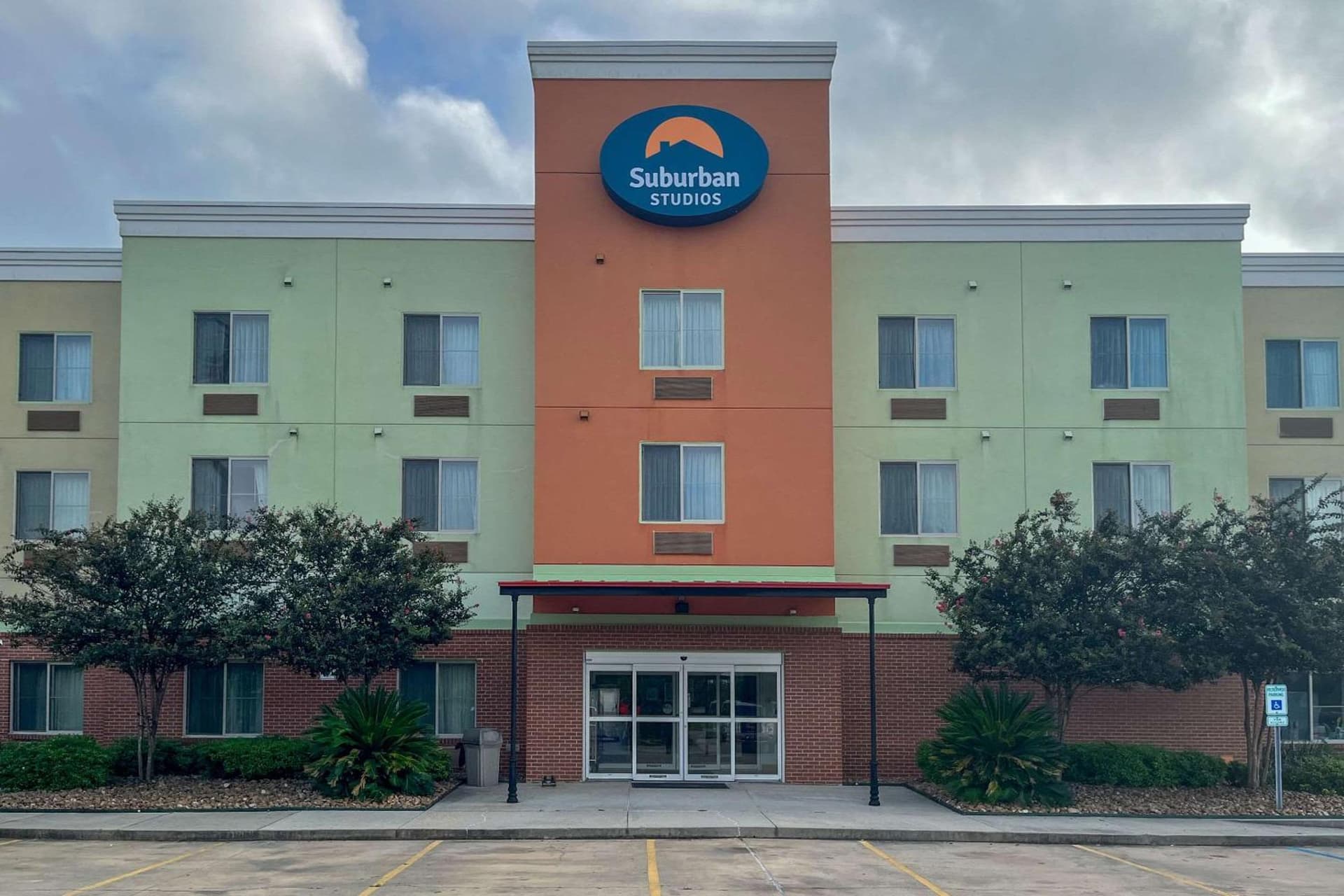 Suburban Studios Donaldsonville - Gonzales property views in Donaldsonville, LA — gallery photo 3
