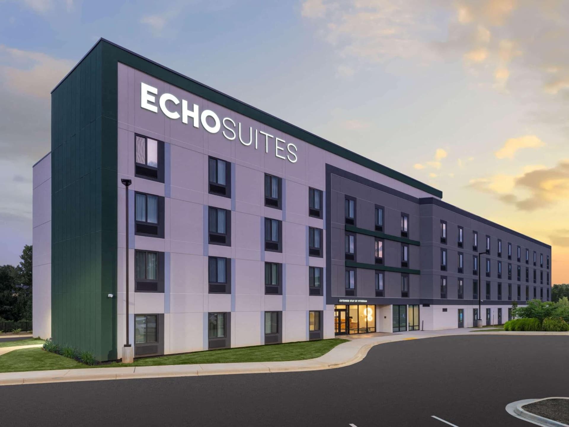ECHO Suites Extended Stay by Wyndham Spartanburg gallery photo in Spartanburg, SC — image 30