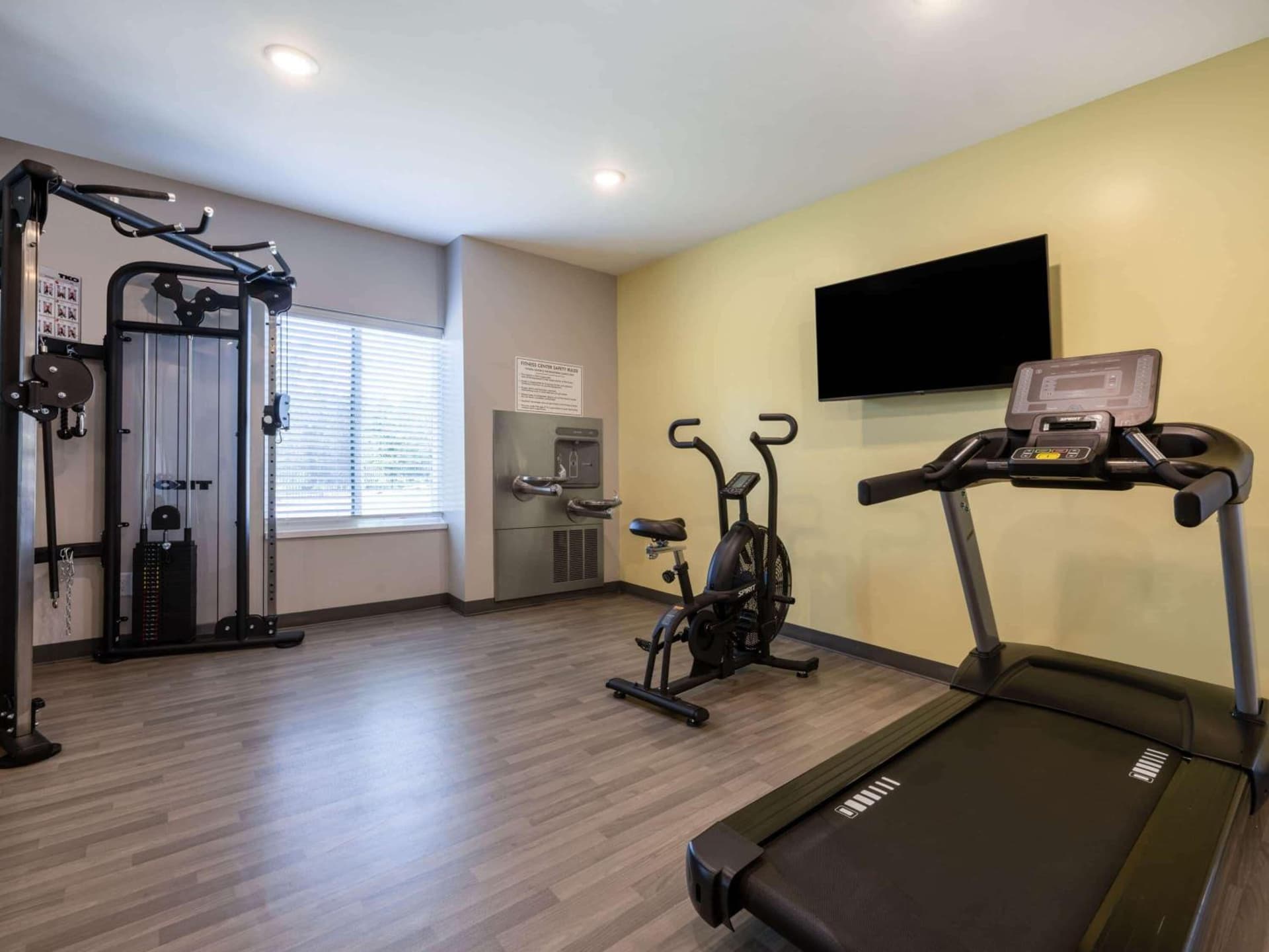 ECHO Suites Extended Stay by Wyndham Spartanburg gallery photo in Spartanburg, SC — image 21