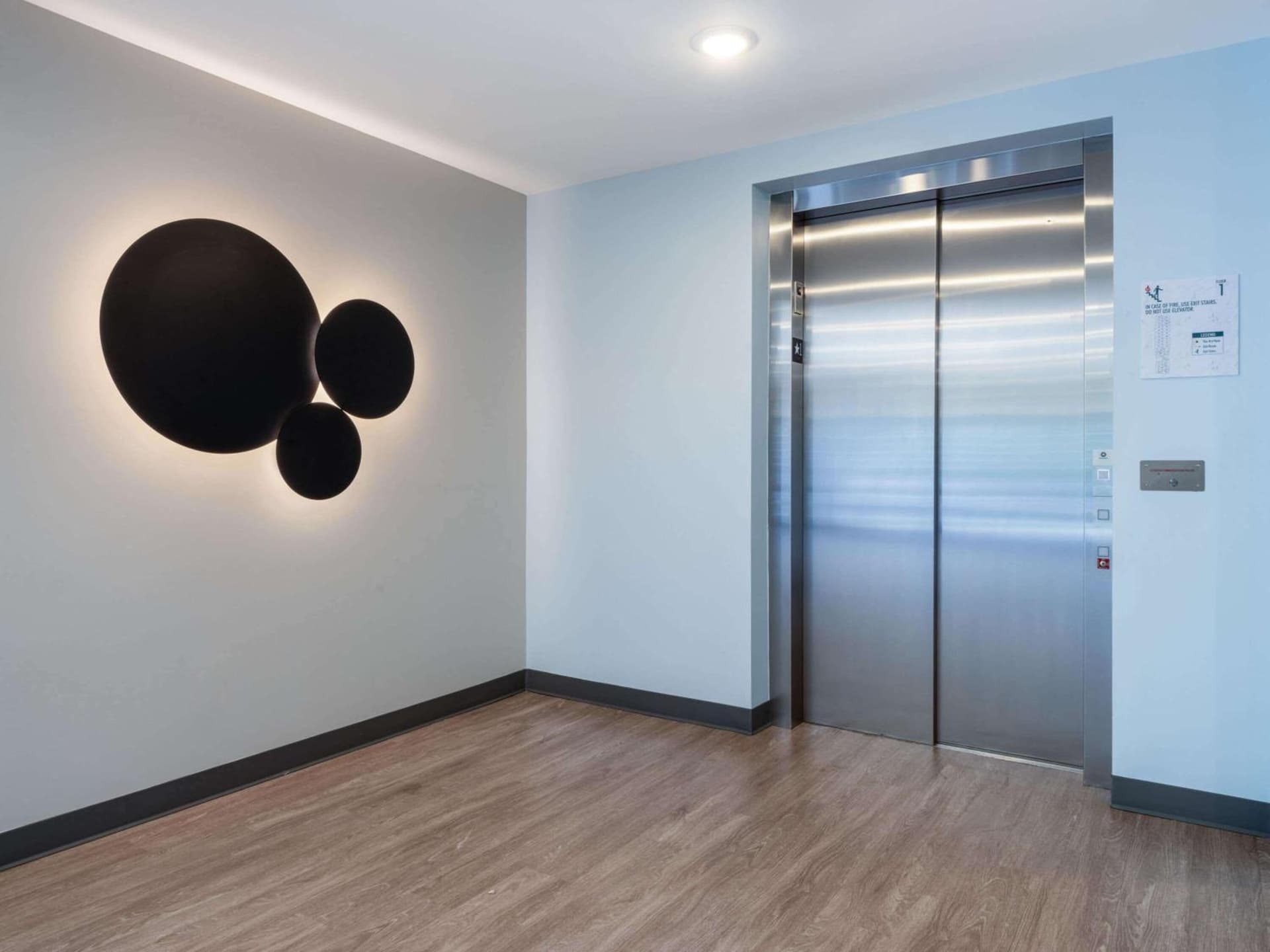 ECHO Suites Extended Stay by Wyndham Spartanburg gallery photo in Spartanburg, SC — image 9