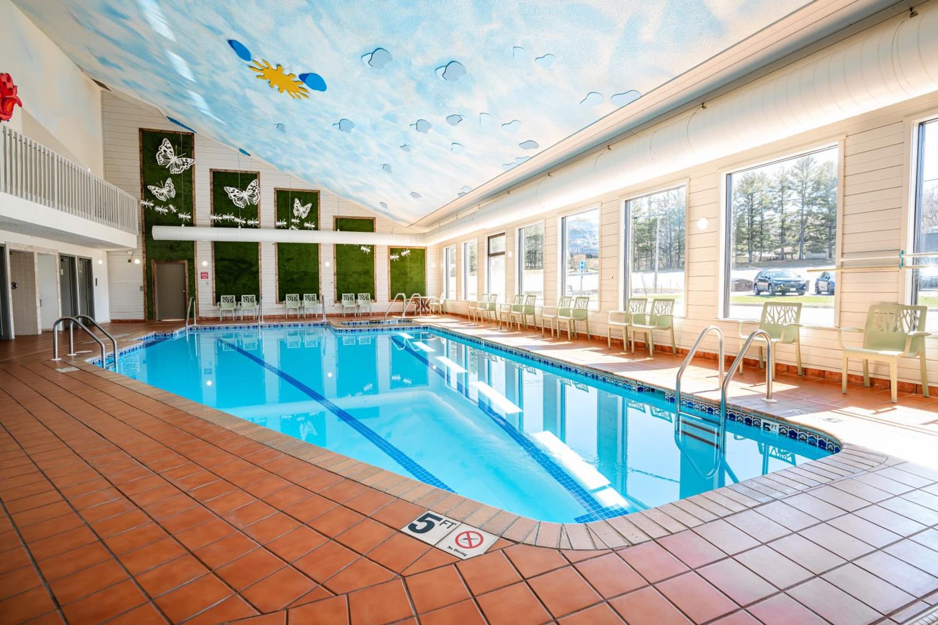 Natura Treescape Resort interior in Wisconsin Dells, WI — gallery photo 2