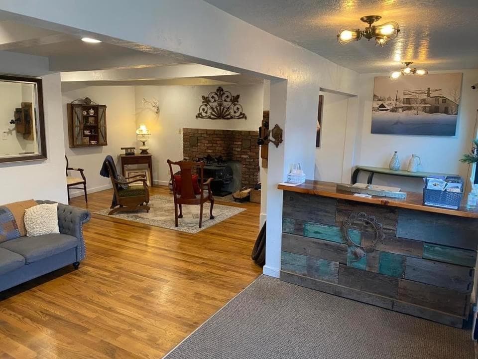 Idaho City Hotel interior in Idaho City, ID — gallery photo 2