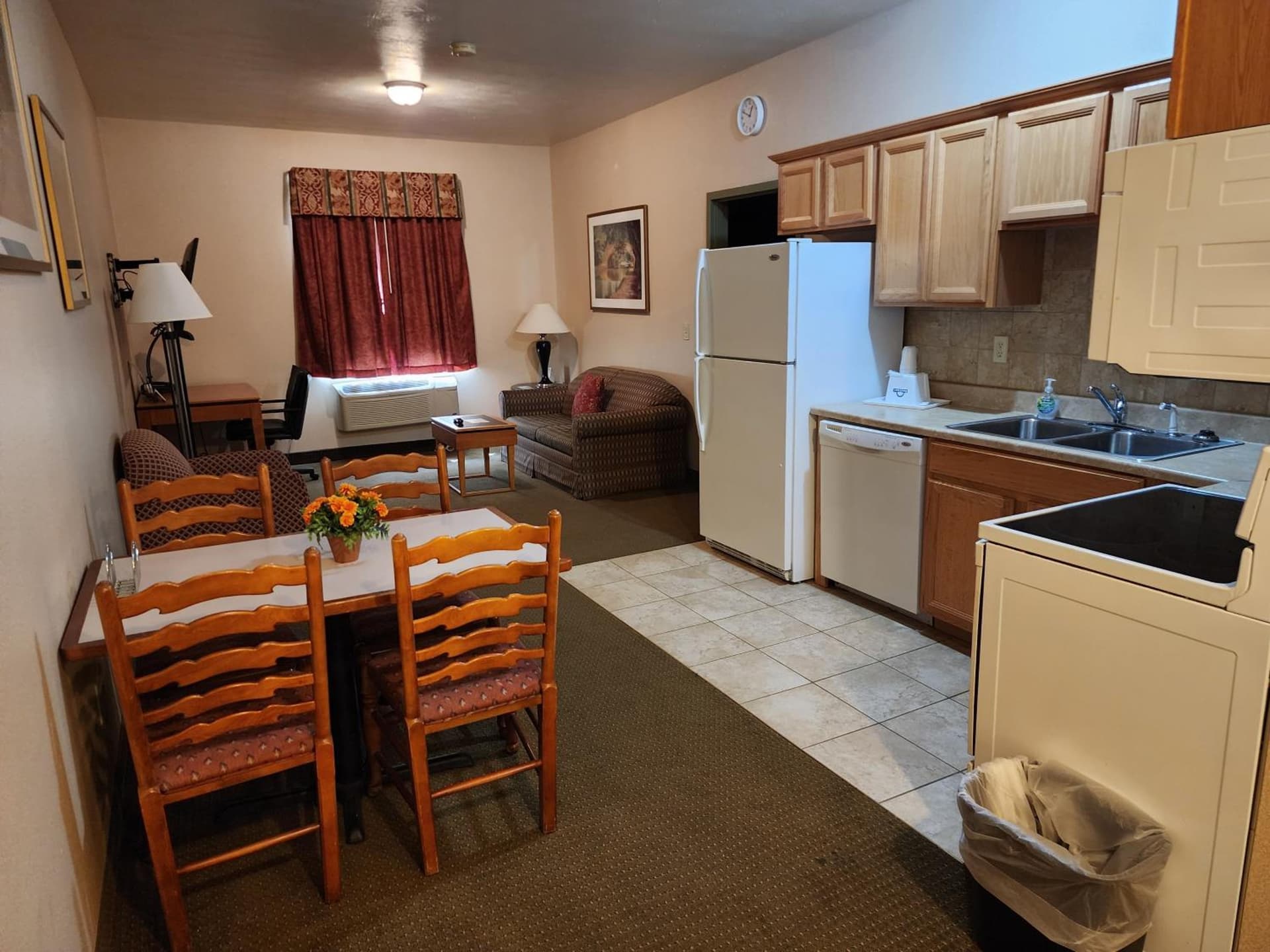 Days Inn by Wyndham Luray Shenandoah gallery photo in Luray, VA — image 66